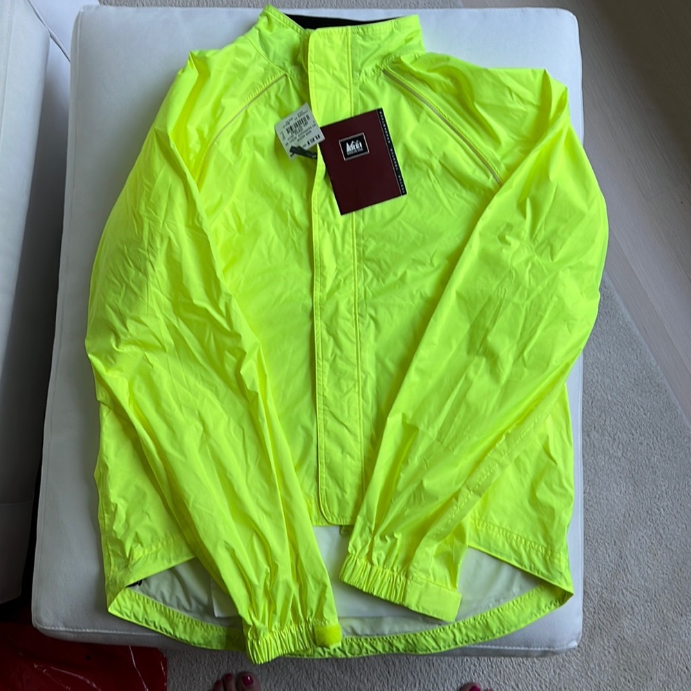 REI Rainshadow jacket- shock yellow -size M